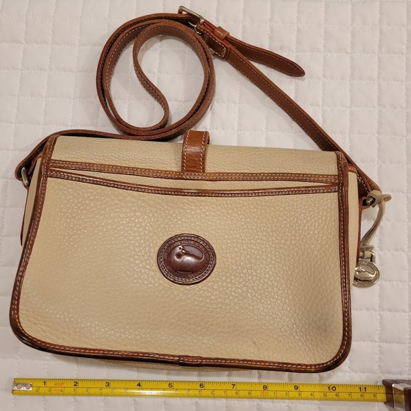 VTG 90s Dooney & Bourke Classic Cream & Tan Leather Crossbody Purse USA Made Y2K - Picture 10 of 10